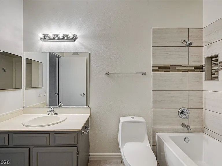 9000 Las Vegas Blvd S #1008 — Photo 37