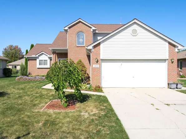 22505 Maple Ln, Clinton Township, MI 48035