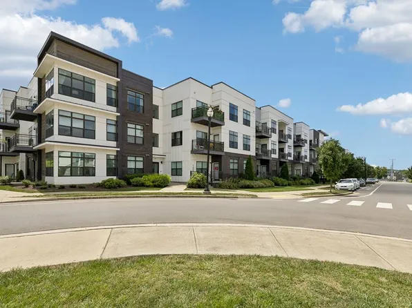 1638 54th Ave N #101, Nashville, TN 37209