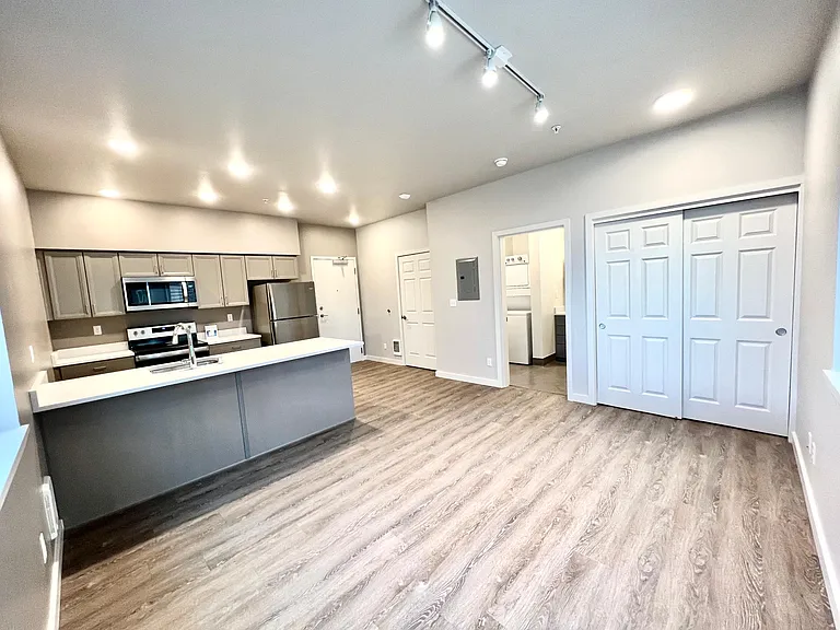 McCormick Heights — Photo 30