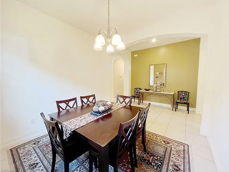 1366 Serrano Cir — Photo 14