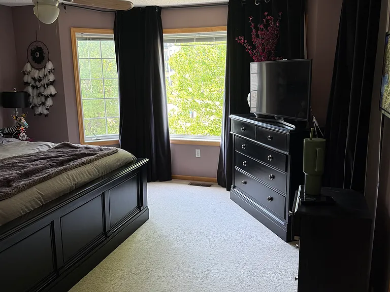 8102 Golden Valley Rd — Photo 15