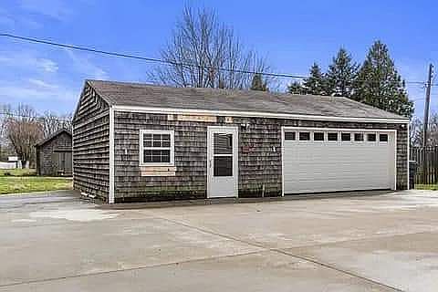 2nd image of 315 W Main St