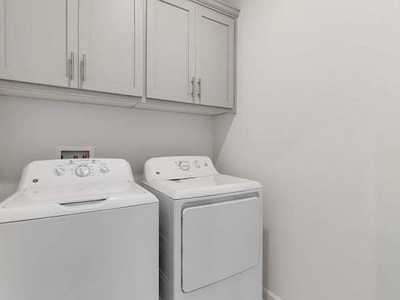 3rd image of 1363 Sanctuary St