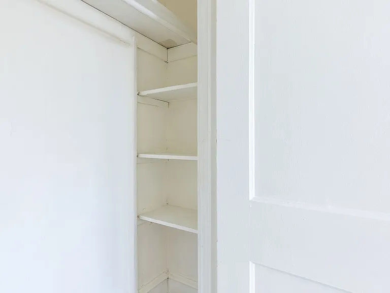 Belmont Place — Photo 45
