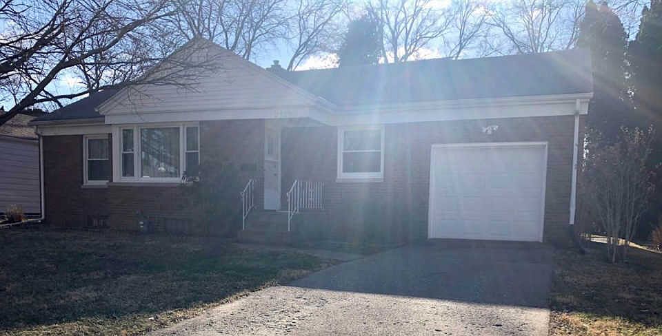 1st image of 2528 30th Avenue Ct