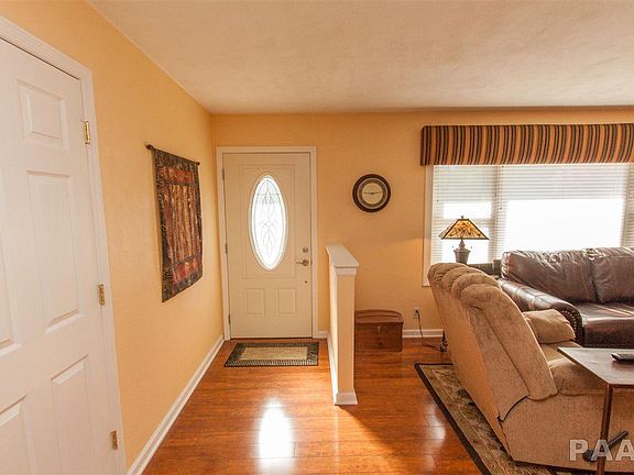4th image of 246 Evergreen Ave