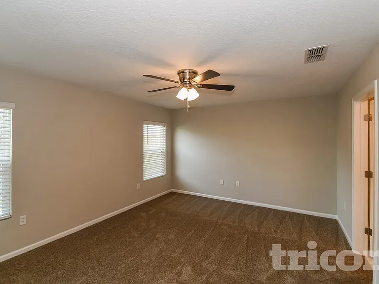 2025 Howard Christy Ct — Photo 8