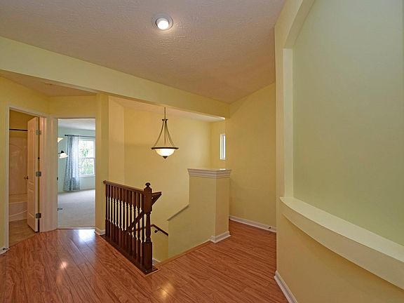 2nd image of 7262 White Oak Ct