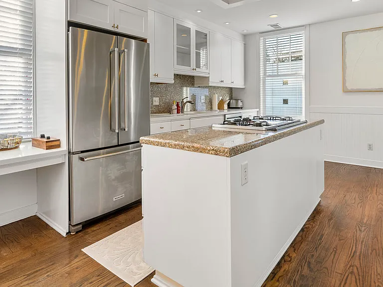 2840 Peachtree Rd NW #502 — Photo 8