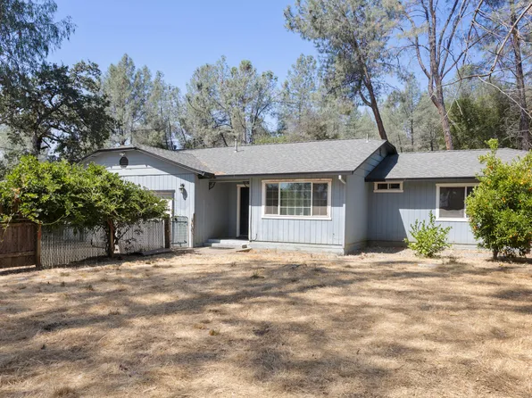 12656 Shalon Dr, Redding, CA 96003