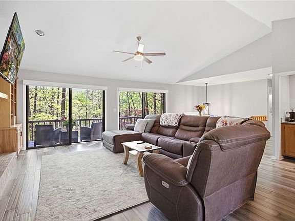 5th image of 9 Tradewinds Way
