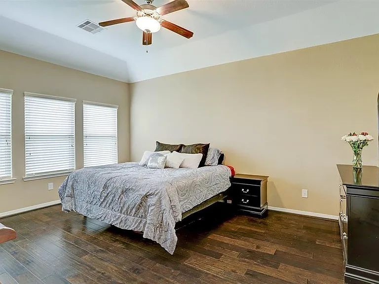 4411 Eclipse Park Ct — Photo 21