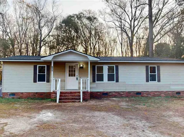 611 Smith St, Hartsville, SC 29550