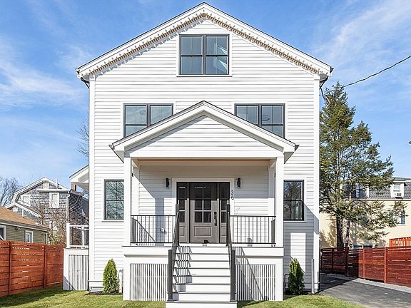 2nd image of 36 Lincoln St #36