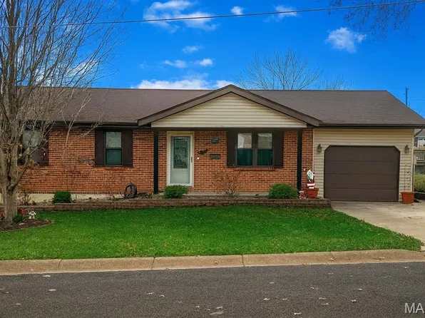 1226 W 8th St, Washington, MO 63090