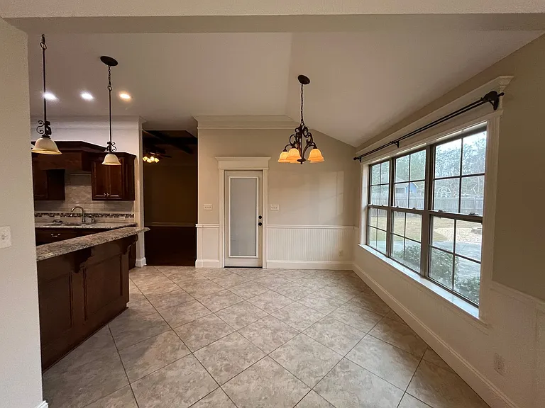 4497 Mahan Dr — Photo 16