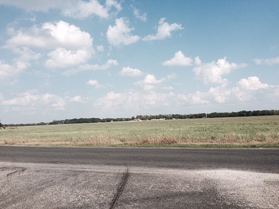 4th image of 401 Short Cut Road
