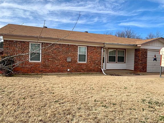 2nd image of 1334 Mimosa Dr