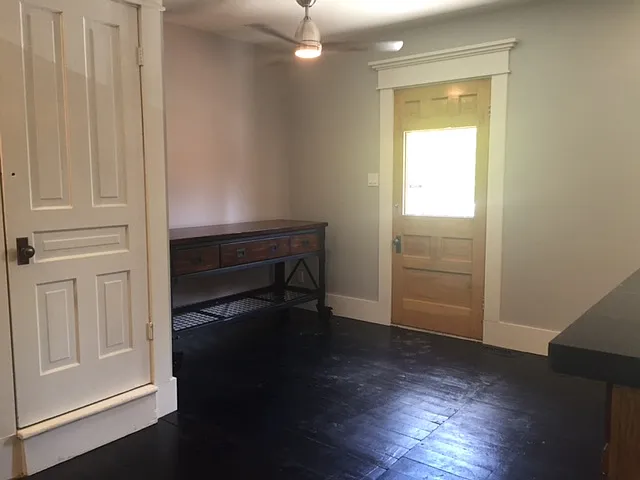 211 Paisley St #A — Photo 24