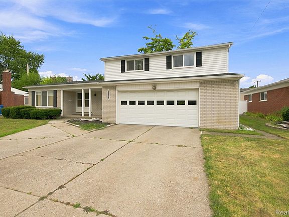 3rd image of 30151 Barbary Ct