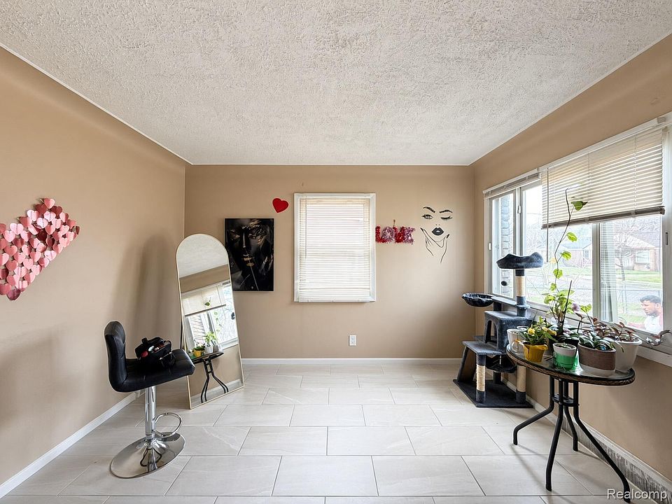 12072 Ashton Ave, photo 11