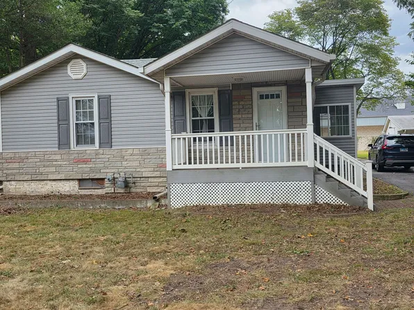 343 Avalon St, Wood River, IL 62095