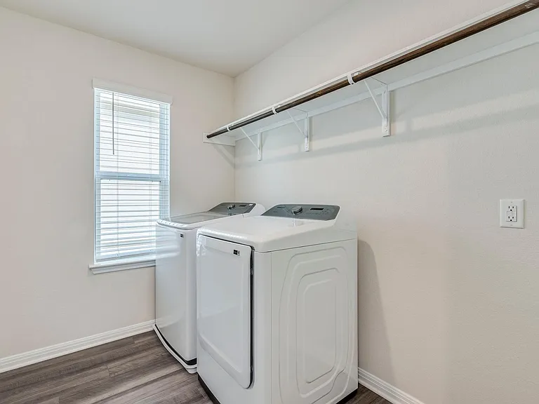 Large Utility Room