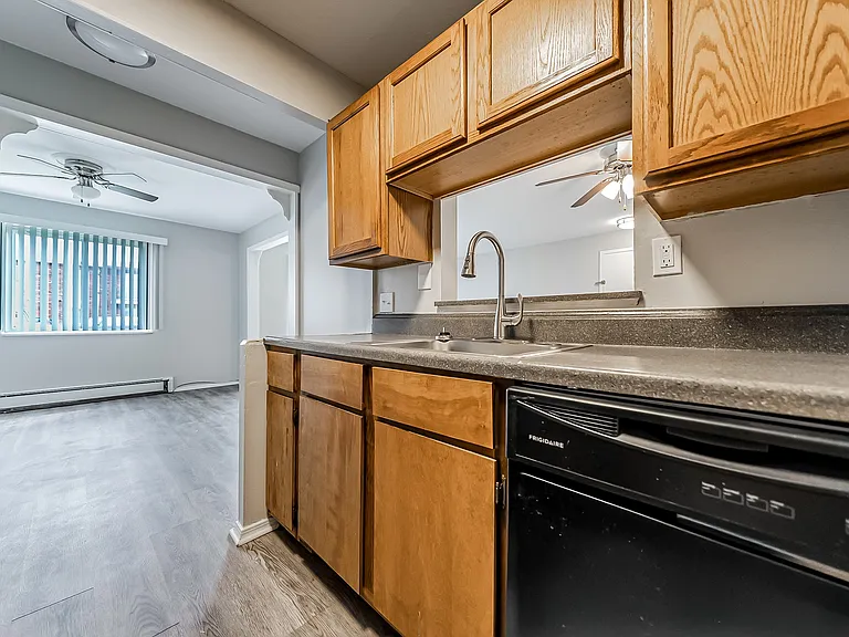 Integrity Chardon / Maple Ridge Apartments — Photo 13