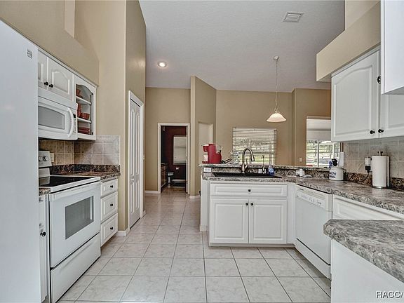 4th image of 4373 N Saddletree Dr