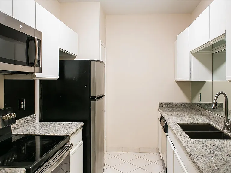 3098 Holly Hall St #3098 — Photo 9