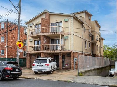 2018 Jerome Ave #2D, Brooklyn, NY, 11235