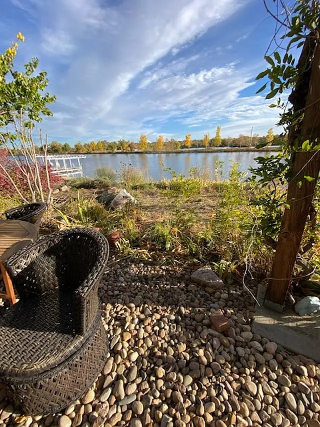 2 bed, 1600 sqft, $2,700 — Photo 4