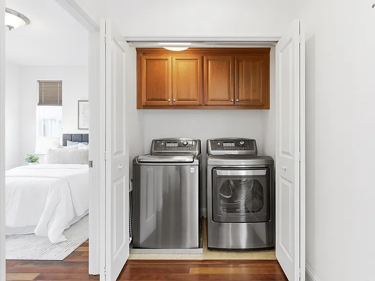 3553 Meyer Pl — Photo 8