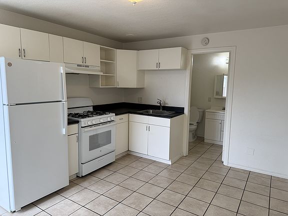 2nd image of 1135 S Santa Fe Ave APT 7