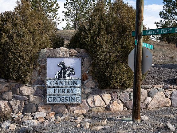 2nd image of 4075 Sunset Ridge Dr