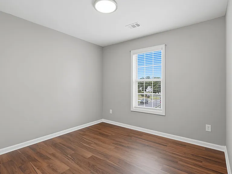 1161 Riverside Run Ln — Photo 19