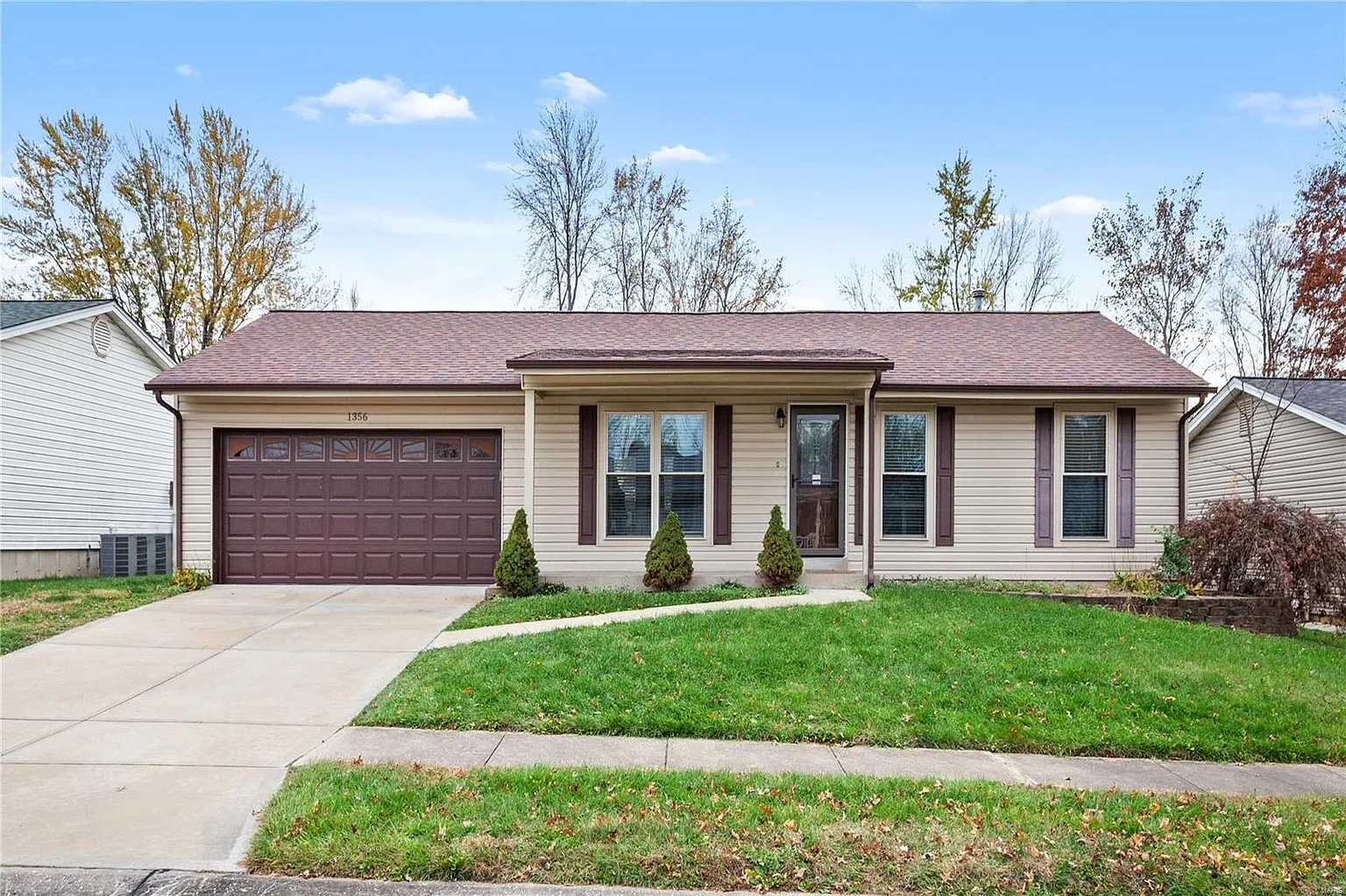1356 Osage Meadows Dr photo 1