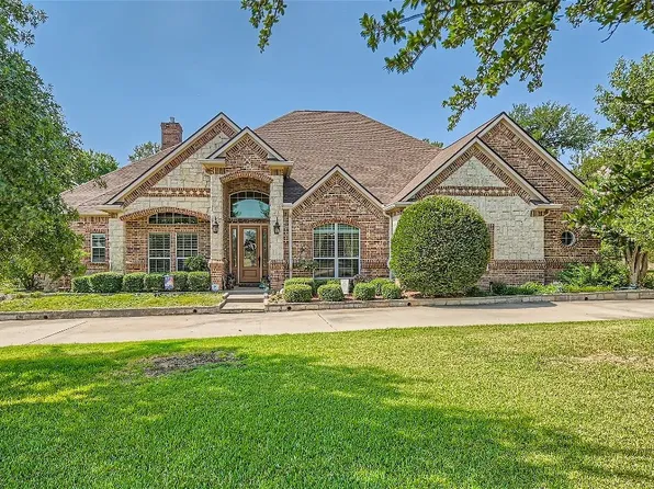 197 Park Place Cir, Cresson, TX 76035