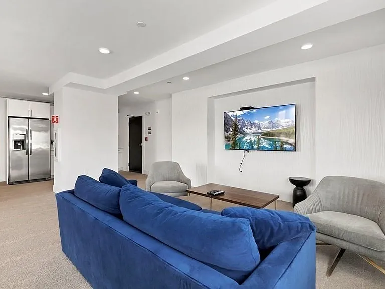 50 Hichborn St #310 — Photo 17