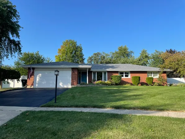 801 Corsair Ct, New Lenox, IL 60451
