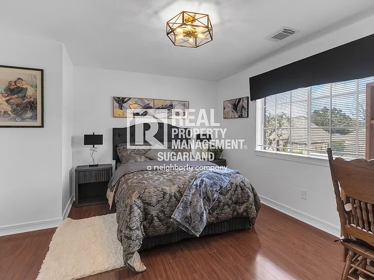 4410 Heatherwilde St — Photo 8