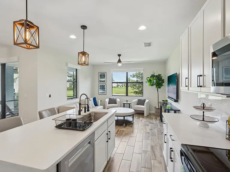 26391 Bonita Fairways Blvd — Photo 9