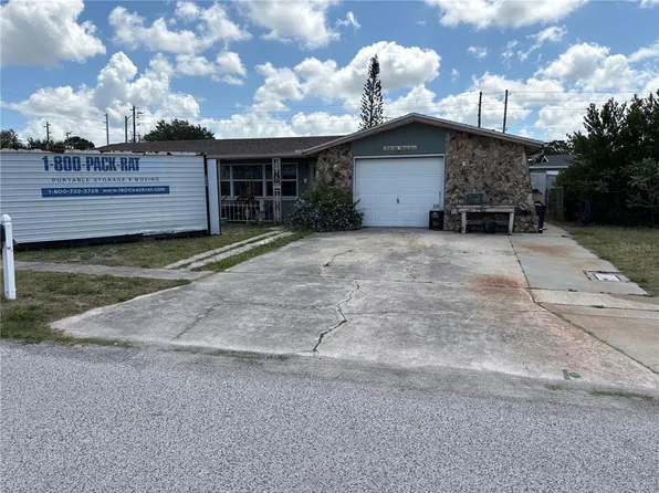 4934 Daphne St, New Port Richey, FL 34652
