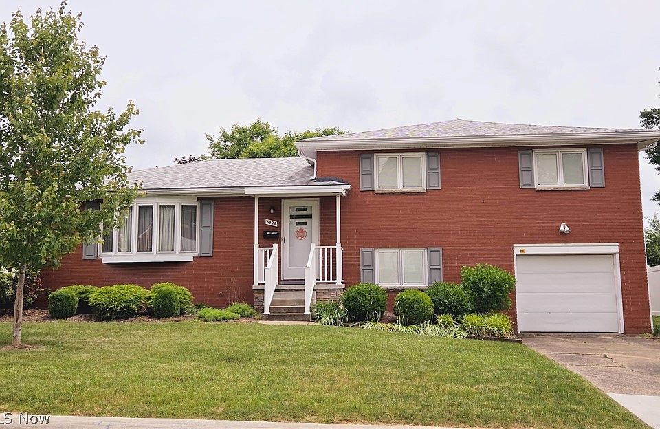 1st image of 3324 Foley Dr