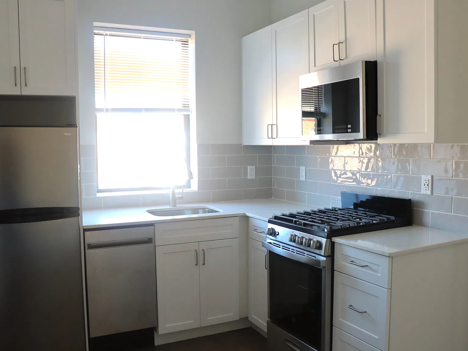 1 bed, 550 sqft, $2,700 — Photo 4