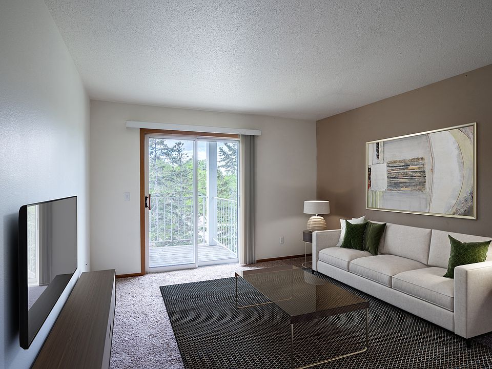 Fargo, ND Briar Pointe Apartments | Living