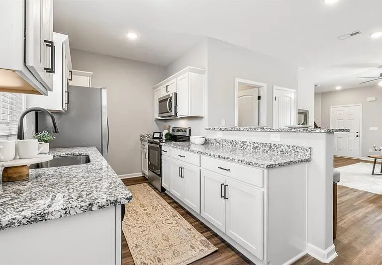 1115 Hillwood Dr — Photo 8