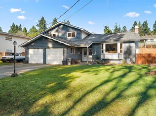 2512 Jeanine Dr, Langford, BC V9B 4X9