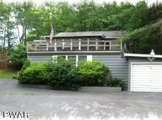 207 Shiny Mountain Rd, Greentown, PA 18426